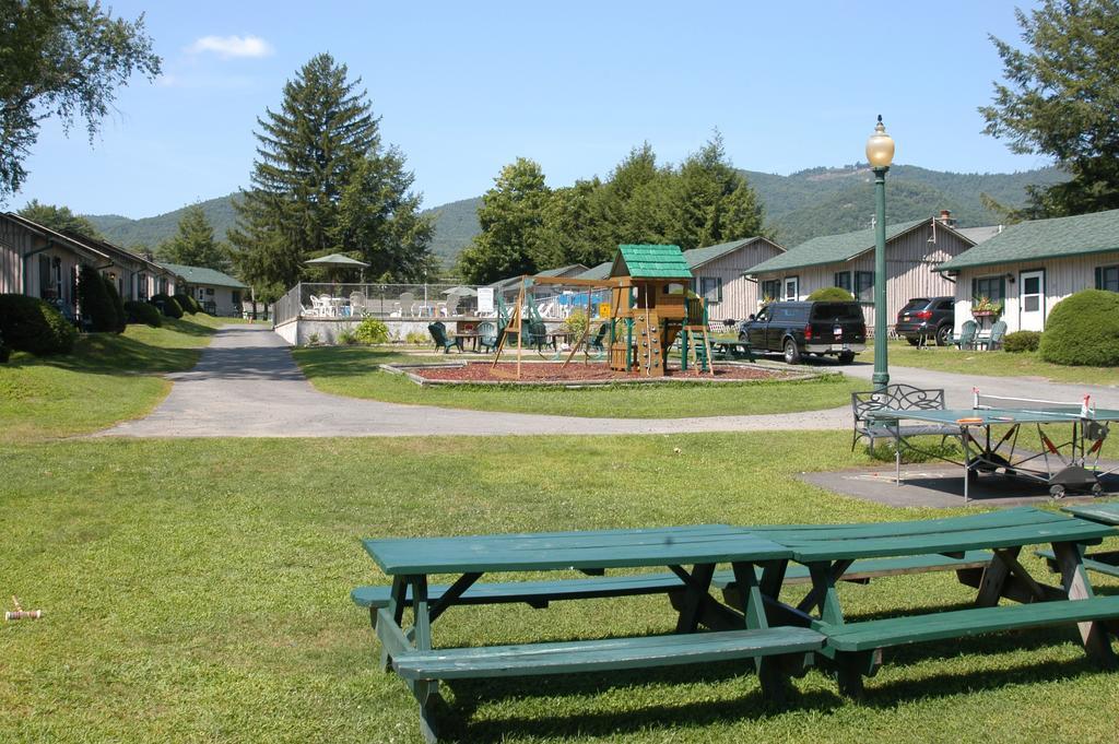 Lincoln Log Colony Hotel Lake George Eksteriør billede